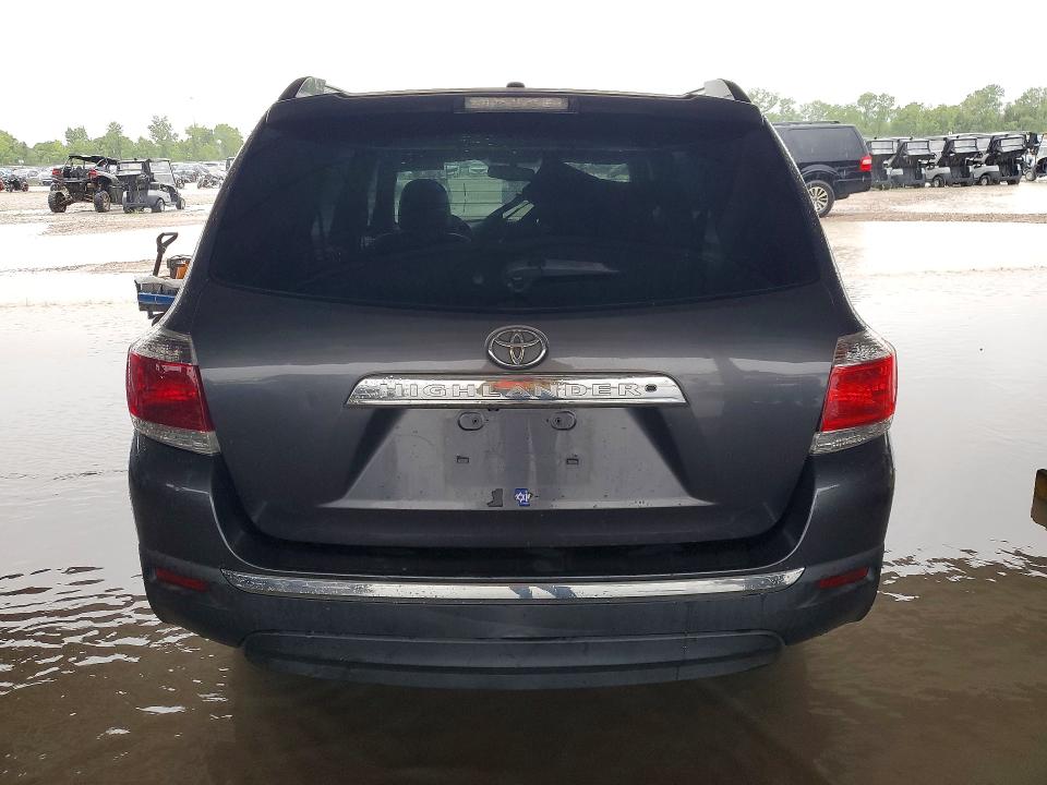 2013 Toyota Highlander VIN 5TDYK3EH9DS102364 COPART salvage auction — FRONT END, Tx - Salvage Title-Flood Damage, sold $1,800 on 2026-07-28 (photo 6)