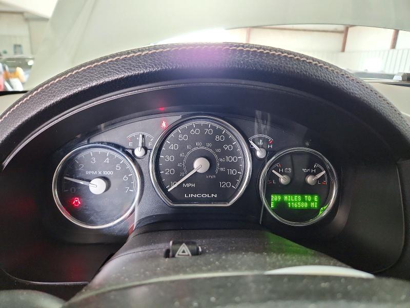 2006 Lincoln Mark lt VIN 5LTPW18586FJ06315 COPART salvage auction — HAIL, Tx - Certificate Of Title, sold $225 on 2026-07-24 (photo 9)