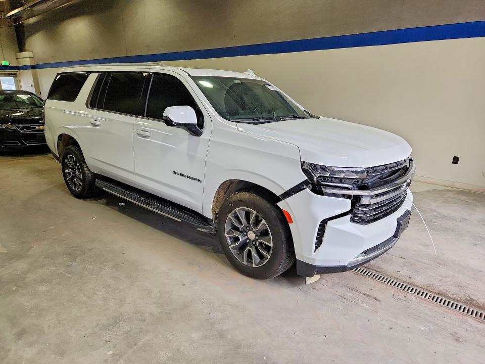 2022 Chevrolet Suburban VIN 1GNSKCKD1NR261815 COPART salvage auction — FRONT END, Va - Cert Of Title - Salvage, sold $15,900 on 2026-07-02 (photo 4)