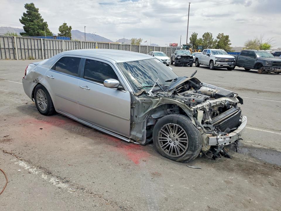 2010 Chrysler 300 VIN 2C3CA5CV4AH201190 COPART salvage auction — FRONT END, Tx - Salvage Vehicle Title, sold $125 on 2026-07-10 (photo 4)