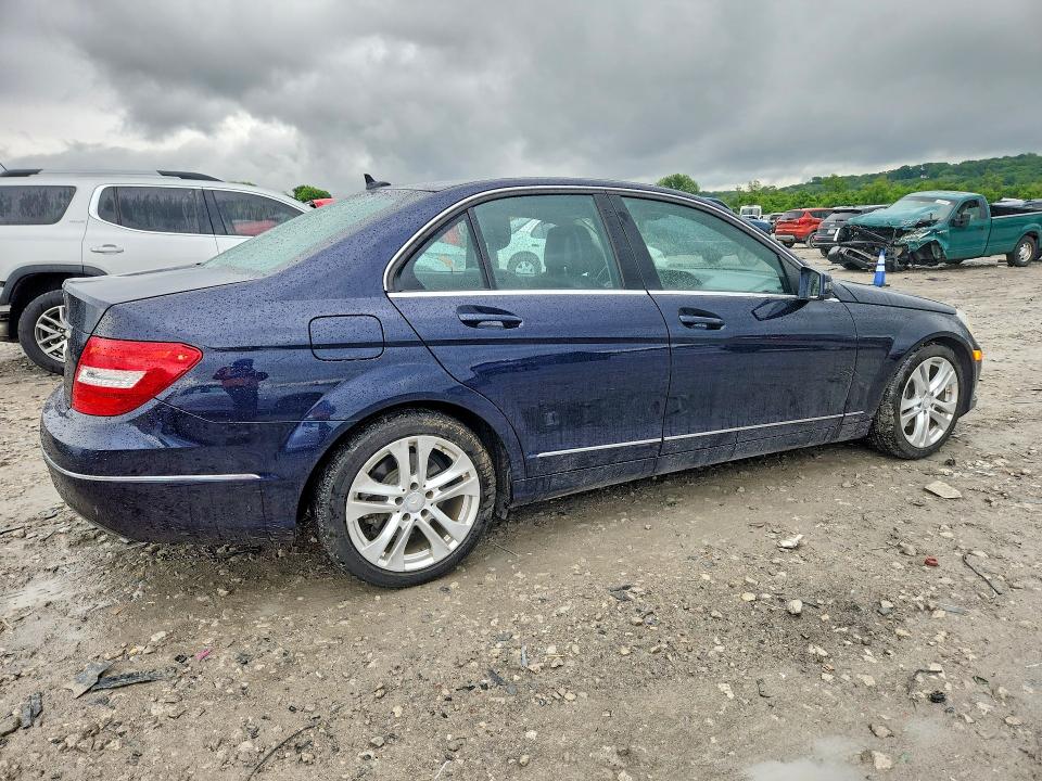2013 Mercedes-benz C-klasse VIN WDDGF4HBXDR275425 COPART salvage auction — SIDE, Il - Salvage Certificate, sold $1,700 on 2026-07-08 (photo 3)