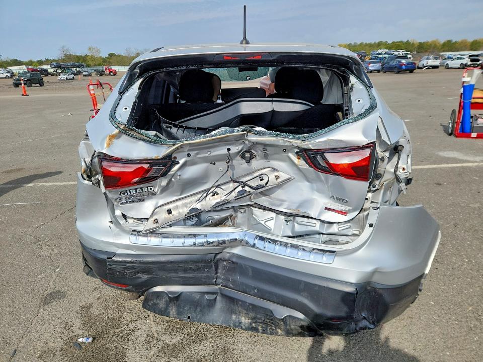 2017 Nissan Rogue VIN JN1BJ1CR9HW117951 COPART salvage auction — ROLLOVER, Ny - Mv-907A Salvage Certificate, sold $400 on 2026-07-13 (photo 6)