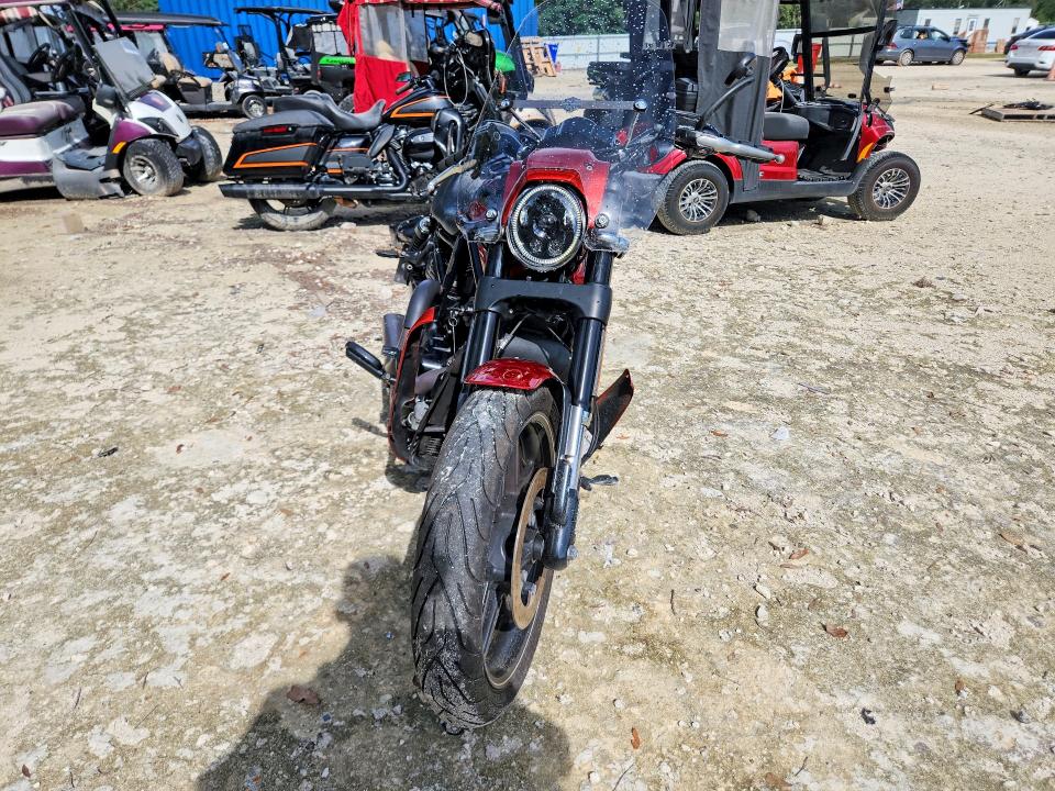 2014 Harley-davidson Night rod special VIN 1HD1HHH13EC804659 COPART salvage auction — SIDE, Fl - Cert Of Title Slvg Rebuildable, sold $6,400 on 2026-07-09 (photo 2)