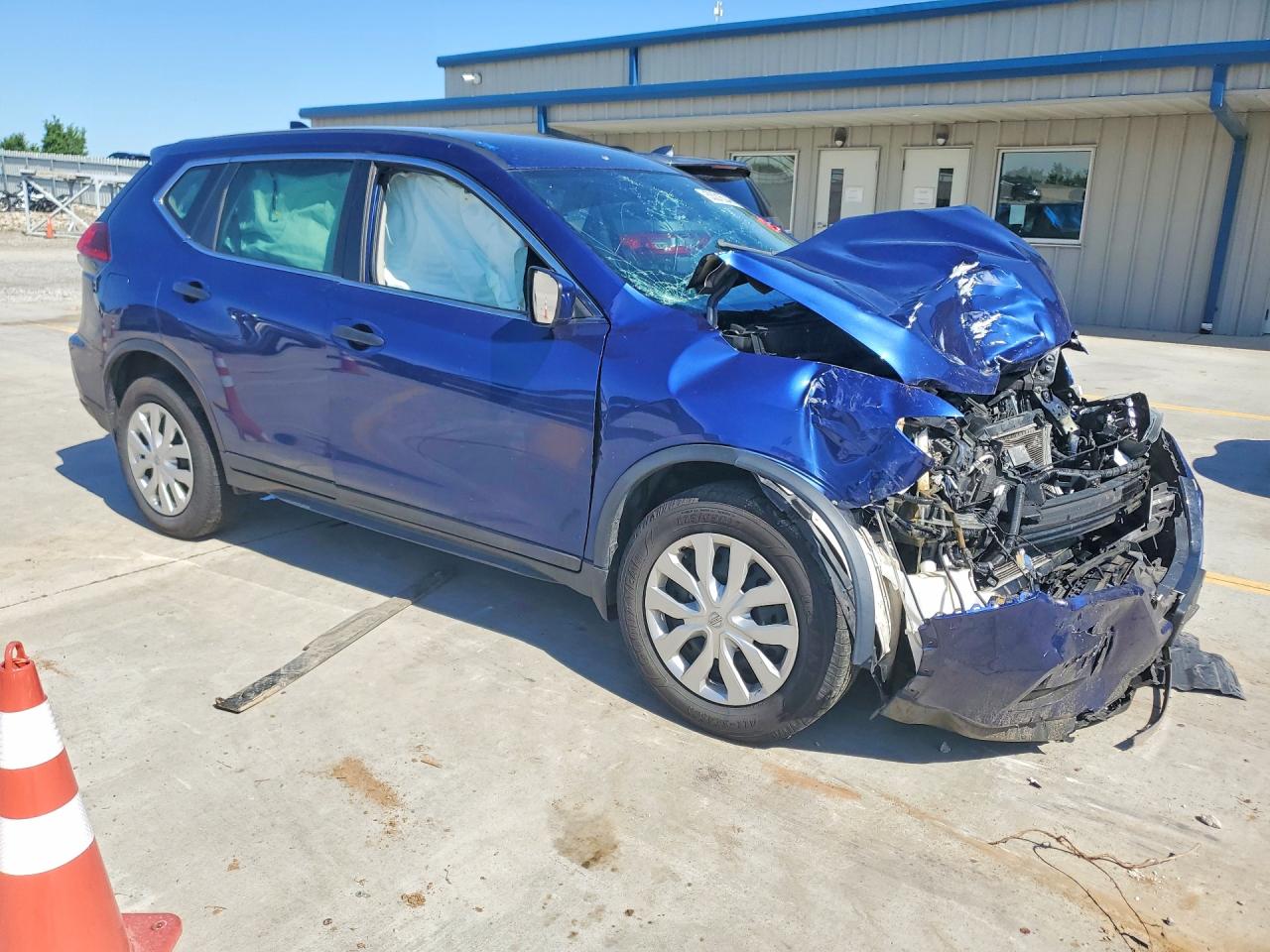 2018 Nissan Rogue VIN 5N1AT2MV9JC733754 COPART salvage auction — Front End, KY - CERT OF TITLE-SALVAGE, sold $450 on 2026-07-02 (photo 4)