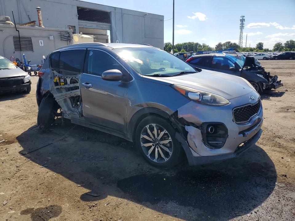 2017 Kia Sportage VIN KNDPN3AC6H7255104 COPART salvage auction — SIDE, VA - CERT OF TITLE - SALVAGE, sold $1,400 on 2026-07-08 (photo 4)
