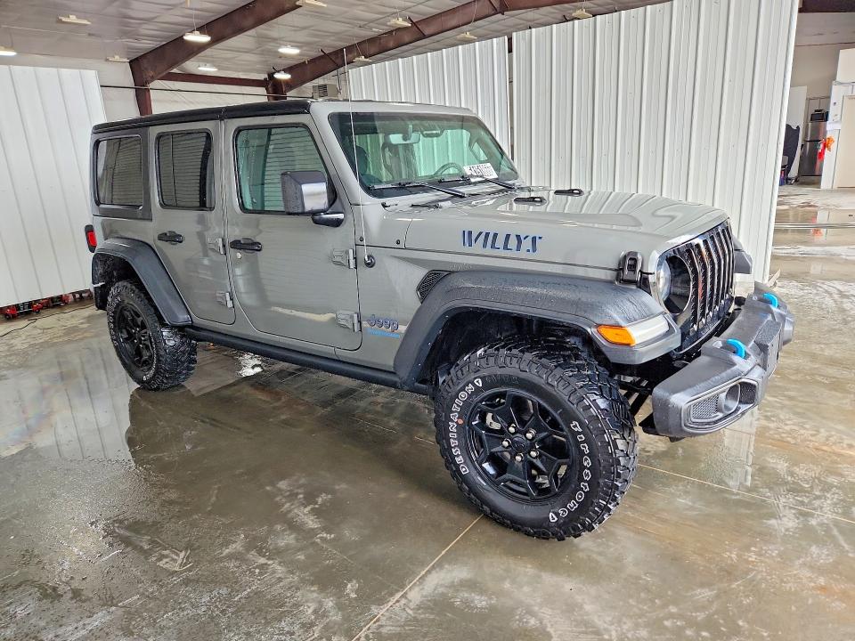 2023 Jeep Wrangler / VIN 1C4JJXN62PW605460 COPART salvage auction — MINOR DENT/SCRATCHES, Il - Certificate Of Title, sold $21,000 on 2026-07-02 (photo 4)