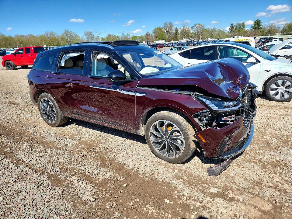 2025 Lincoln Nautilus VIN 5LMPJ8KA7SJ897890 COPART salvage auction — FRONT END, Ny - Mv-907A Salvage Certificate, sold $15,100 on 2026-07-29 (photo 4)