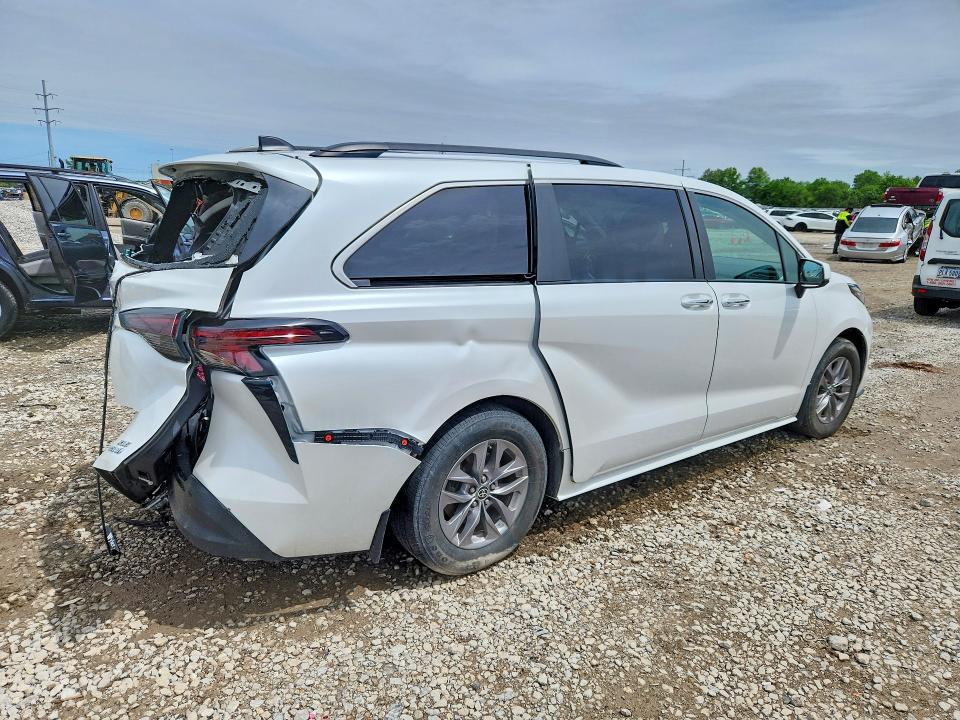 2023 Toyota Sienna VIN 5TDJSKFC4PS094774 COPART salvage auction — REAR END, Oh - Cert Of Title-Salvage, sold $12,100 on 2026-07-02 (photo 3)