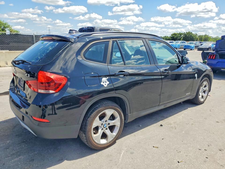 2015 BMW VIN WBAVM1C52FV314409 COPART salvage auction — REAR END, Fl - Certificate Of Title, sold $3,850 on 2026-07-28 (photo 3)