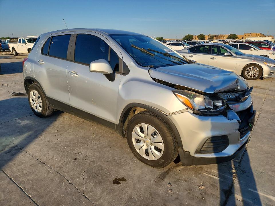 2017 Chevrolet Trax VIN KL7CJKSB5HB105506 COPART salvage auction — FRONT END, Tx - Certificate Of Title, sold $1,150 on 2026-07-02 (photo 4)