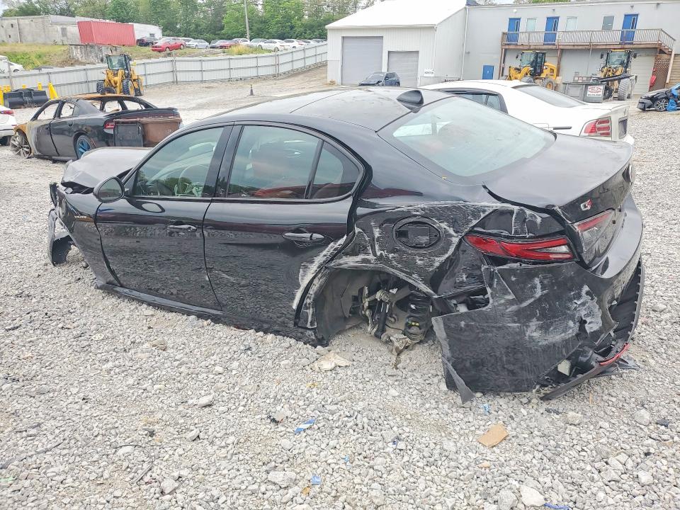 2026 Alfa romeo Giulia VIN ZARFANANXT7695698 COPART salvage auction — FRONT END, Ky - Cert Of Title-Salvage, sold $625 on 2026-08-07 (photo 2)