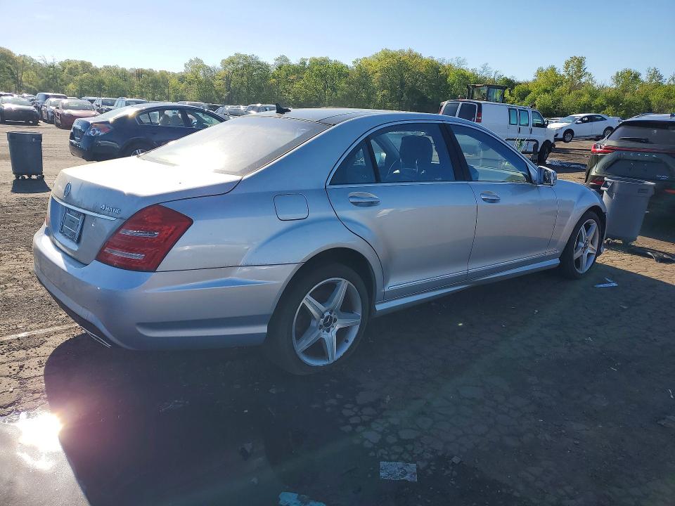 2011 Mercedes-benz S class VIN WDDNG8GB3BA380722 COPART salvage auction — FRONT END, CT - CERT OF TITLE-SALVAGE, sold $475 on 2026-07-14 (photo 3)