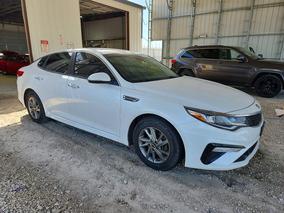 2019 Kia Optima VIN 5XXGT4L38KG327122 COPART salvage auction — HAIL, Mo - Salvage Certificate Of Title, sold $70 on 2026-07-28 (photo 4)