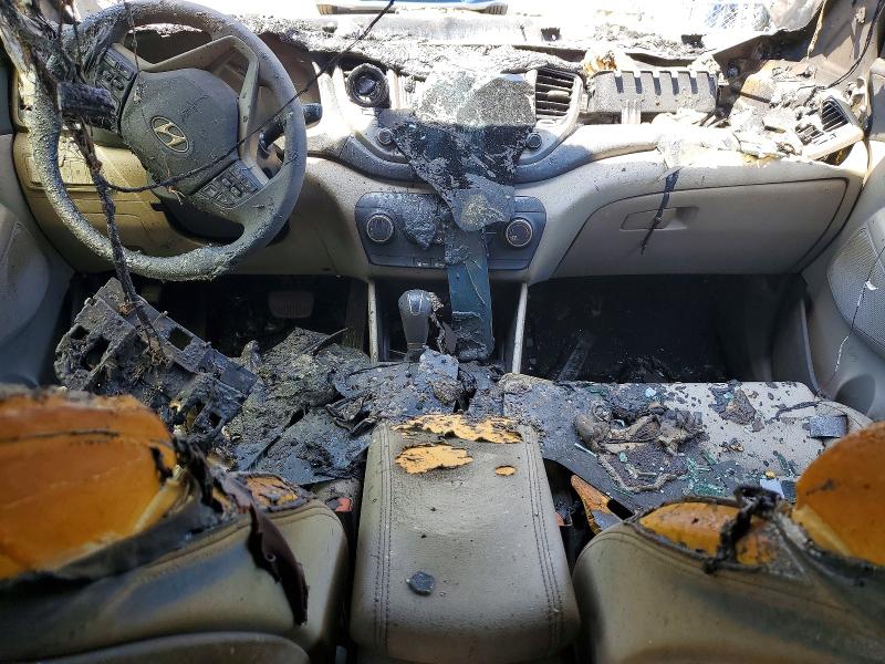 2017 Hyundai Tucson VIN KM8J3CA45HU281307 COPART salvage auction — ENGINE BURN, Tx - Salvage Vehicle Title, sold $400 on 2026-07-13 (photo 8)