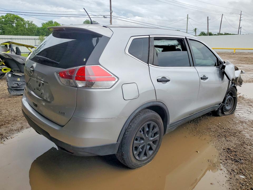 2016 Nissan Rogue VIN KNMAT2MV5GP688253 COPART salvage auction — ROLLOVER, Tx - Salvage Vehicle Title, sold $650 on 2026-07-27 (photo 3)