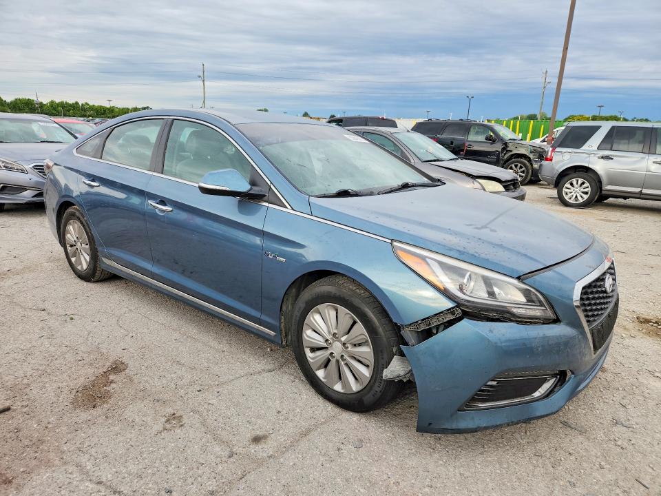 2016 Hyundai Sonata VIN KMHE24L16GA035315 COPART salvage auction — SIDE, In - Cert Of Title-Salvage Title, sold $650 on 2026-07-07 (photo 4)