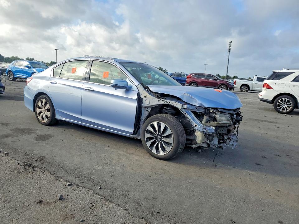 2017 Honda Accord VIN JHMCR6F56HC007858 COPART salvage auction — FRONT END, Oh - Certificate Of Title, sold $1,450 on 2026-07-08 (photo 4)