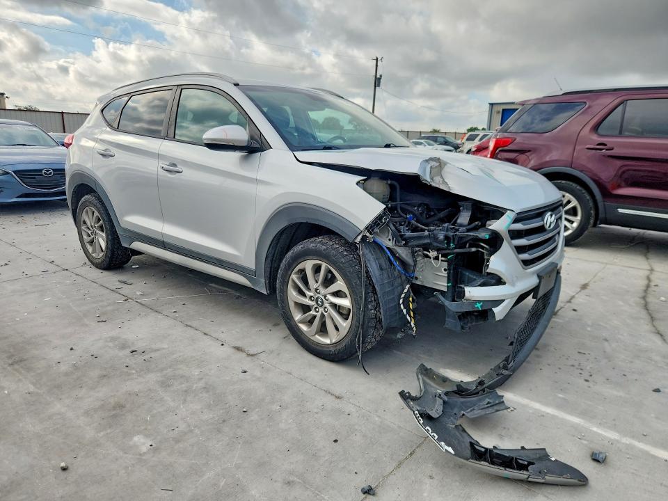 2017 Hyundai VIN KM8J3CA47HU403777 COPART salvage auction — FRONT END, Tx - Salvage Vehicle Title, sold $350 on 2026-07-28 (photo 4)