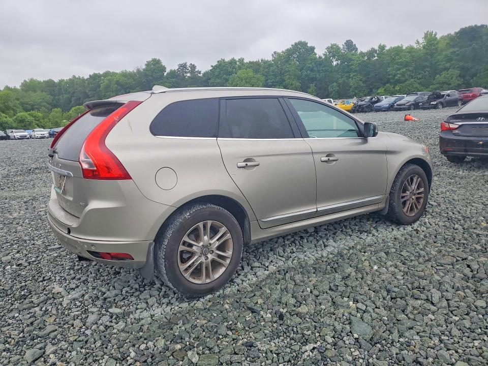 2014 Volvo VIN YV4952DZ4E2507067 COPART salvage auction — REAR END, Nc - Salvage Certificate Of Title, sold $2,800 on 2026-07-22 (photo 3)