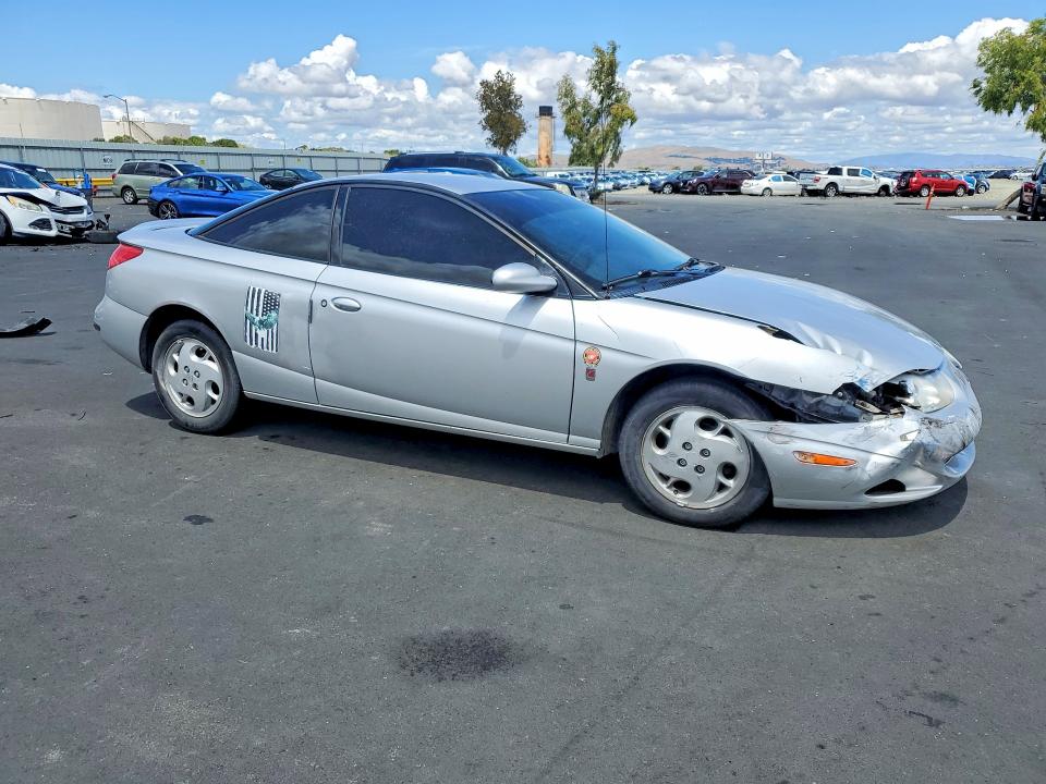 2002 Saturn Sc2 VIN 1G8ZY14762Z136672 COPART salvage auction — FRONT END, CA - SALVAGE CERTIFICATE, sold $175 on 2026-07-08 (photo 4)