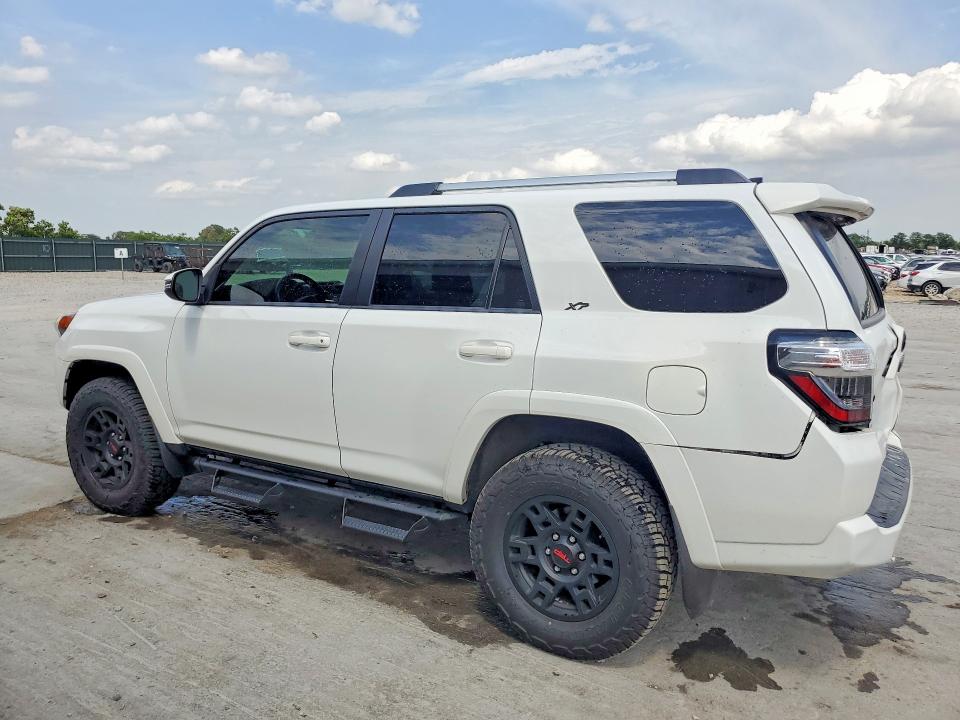 2024 Toyota 4runner VIN JTENU5JR1R6231774 COPART salvage auction — REAR END, Il - Salvage Certificate, sold $5,500 on 2026-07-27 (photo 2)