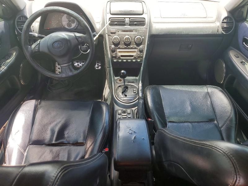2003 Lexus Is 300 VIN JTHBD192X30077677 COPART salvage auction — FRONT END, FL - CERT OF TITLE SLVG REBUILDABLE, sold $450 on 2026-07-07 (photo 8)