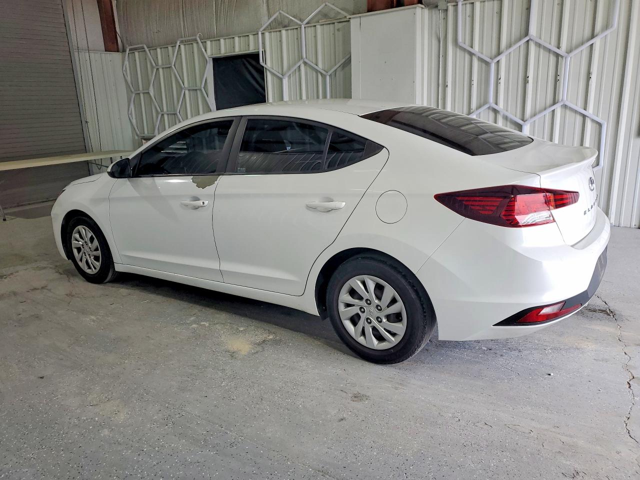 2019 Hyundai Elantra VIN 5NPD74LF2KH463798 COPART salvage auction — Minor Dent/Scratches, NC - DEALER ONLY CLEAN TITLE, sold $850 on 2026-07-09 (photo 2)