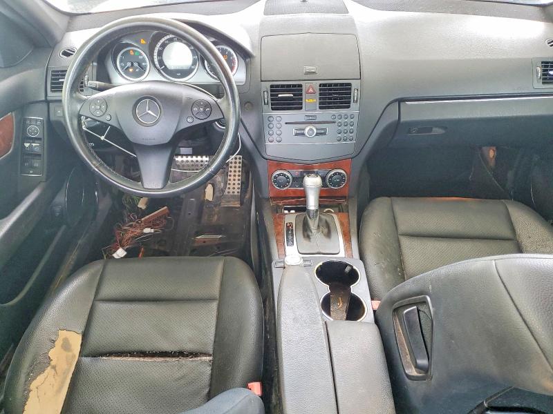 2011 Mercedes-benz C-klasse VIN WDDGF5EBXBF653011 COPART salvage auction — INTERIOR BURN, Ga - Cert Of Title-Salvage, sold $175 on 2026-07-28 (photo 8)