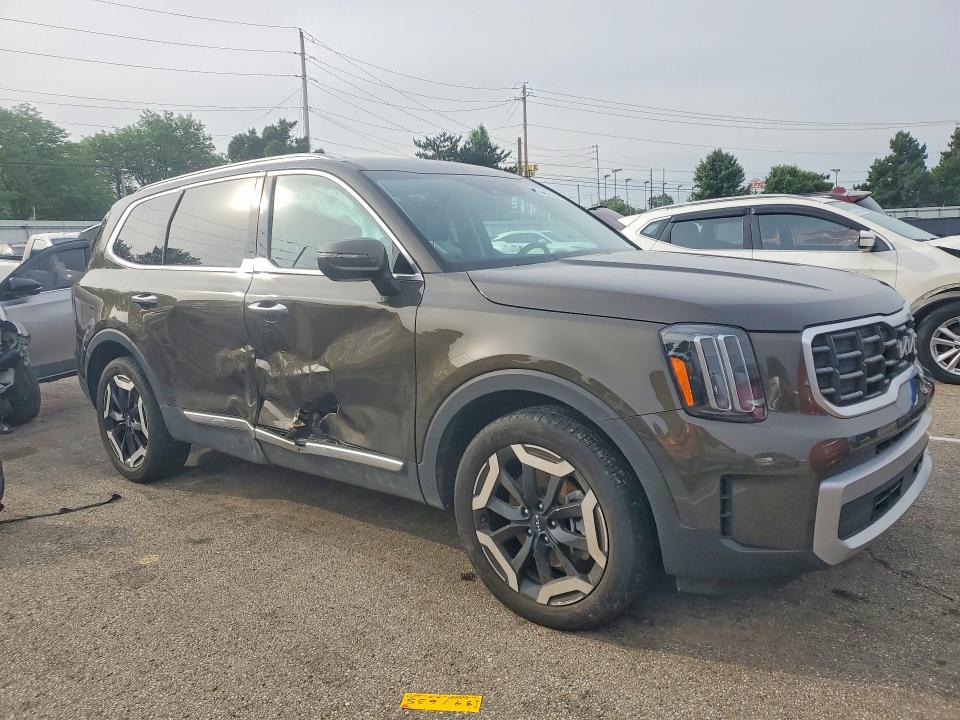 2023 Kia Telluride VIN 5XYP64GCXPG391635 COPART salvage auction — SIDE, Oh - Cert Of Title-Salvage, sold $9,600 on 2026-07-06 (photo 4)