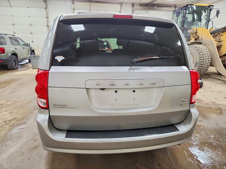 2016 Dodge Grand caravan VIN 2C4RDGEG8GR274251 COPART salvage auction — FRONT END, MI - CERTIFICATE OF TITLE, sold $725 on 2026-07-22 (photo 6)