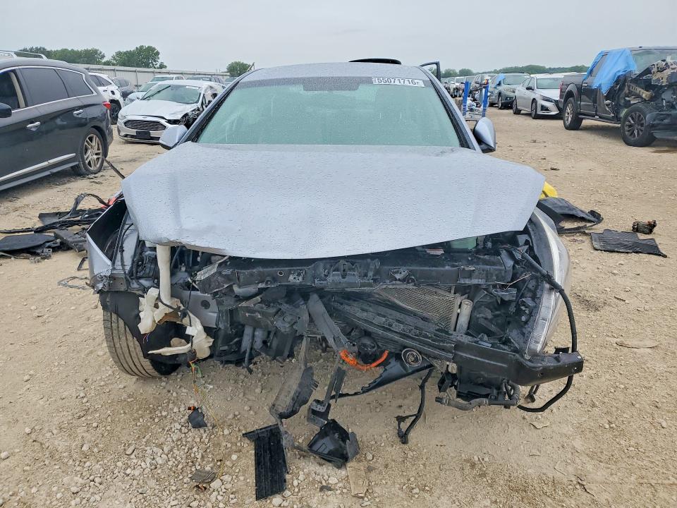 2016 Hyundai Sonata VIN KMHE24L13GA032971 COPART salvage auction — FRONT END, Mo - Salvage Certificate Of Title, sold $500 on 2026-07-14 (photo 5)