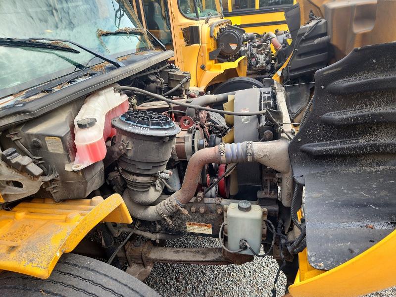 2012 Thomas Saf-t-liner c2 VIN 4UZABRDU9CCBP5462 COPART salvage auction — SIDE, RI - CERTIFICATE OF TITLE, sold $2,500 on 2026-08-31 (photo 7)