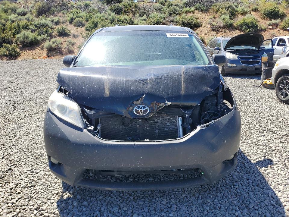 2017 Toyota Sienna VIN 5TDJZ3DC0HS151817 COPART salvage auction — FRONT END, Nv - Salvage Title, sold $3,050 on 2026-07-16 (photo 5)