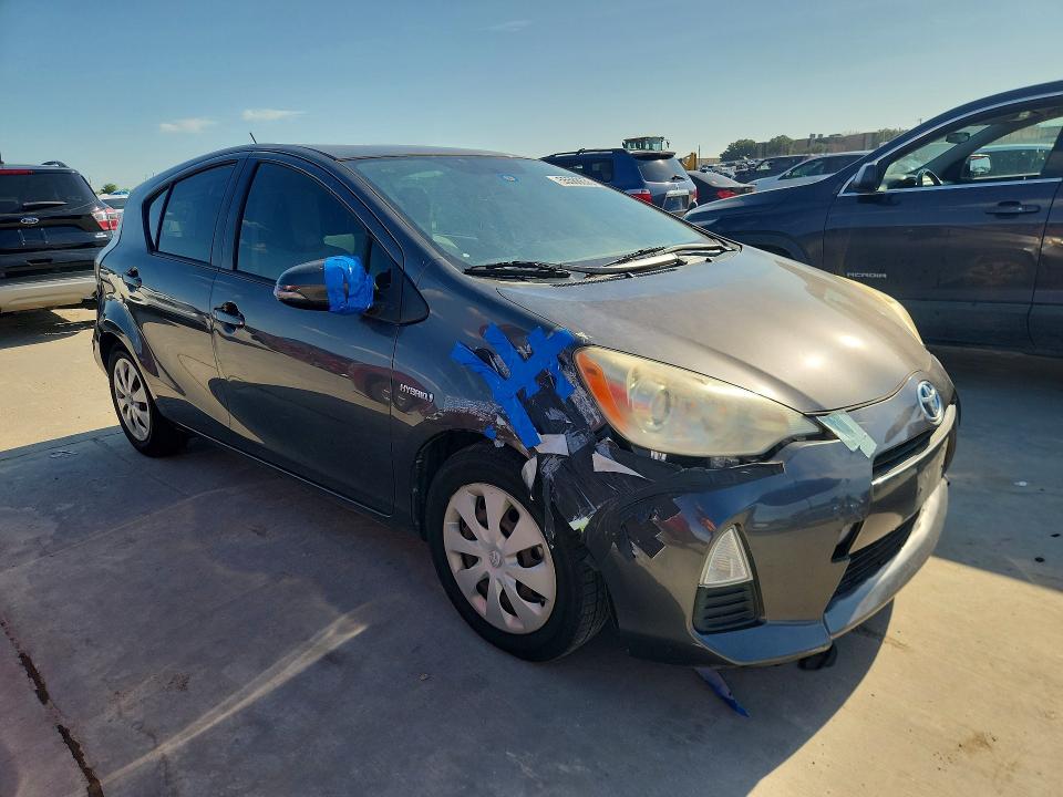 2013 Toyota Prius VIN JTDKDTB33D1533336 COPART salvage auction — FRONT END, Tx - Certificate Of Title, sold $750 on 2026-07-09 (photo 4)