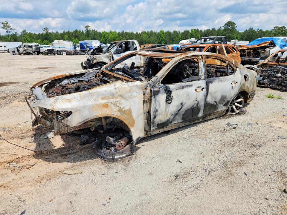 2007 Lexus VIN JTHBL46F175035452 COPART salvage auction — BURN, Sc - Cert Of Title-Salvage Water, sold $200 on 2026-07-22 (photo 1)