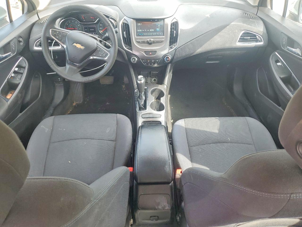 2018 Chevrolet Cruze VIN 1G1BE5SM4J7248275 COPART salvage auction — Front End, TX - SALVAGE VEHICLE TITLE, sold $900 on 2026-06-25 (photo 8)