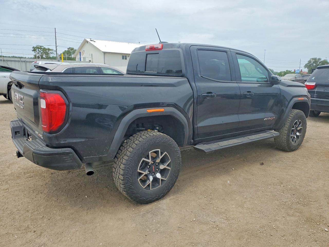 2024 Gmc Canyon VIN 1GTP6EEK3R1258606 COPART salvage auction — Hail, IA - CERT OF TITLE-SALVAGE TITLE, sold $27,250 on 2026-08-14 (photo 3)