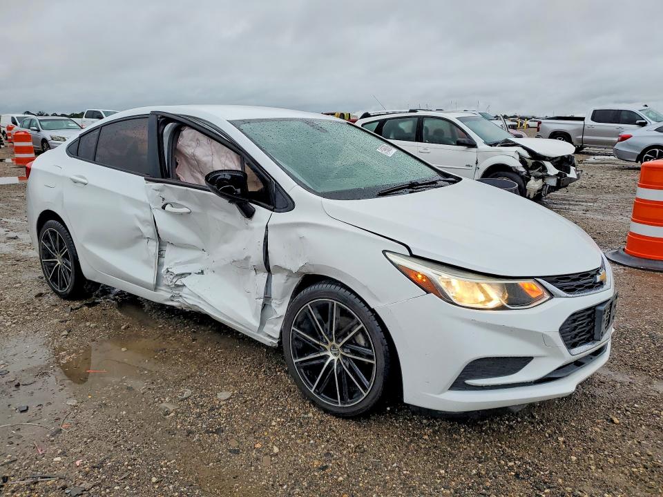 2018 Chevrolet VIN 1G1BC5SM1J7125295 COPART salvage auction — SIDE, Salvage Title, sold $850 on 2026-08-03 (photo 4)