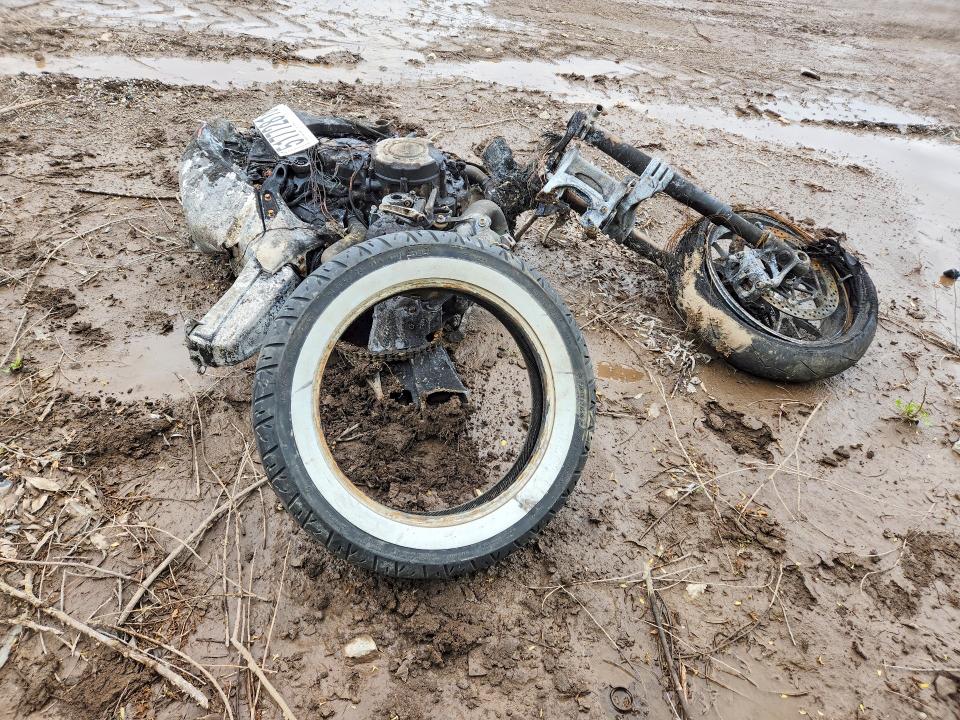 2024 Ducati Panigale VIN ZDMDAGWW4RB008983 COPART salvage auction — BURN, OH - BILL OF SALE-PARTS ONLY, sold $15 on 2026-08-20 (photo 4)