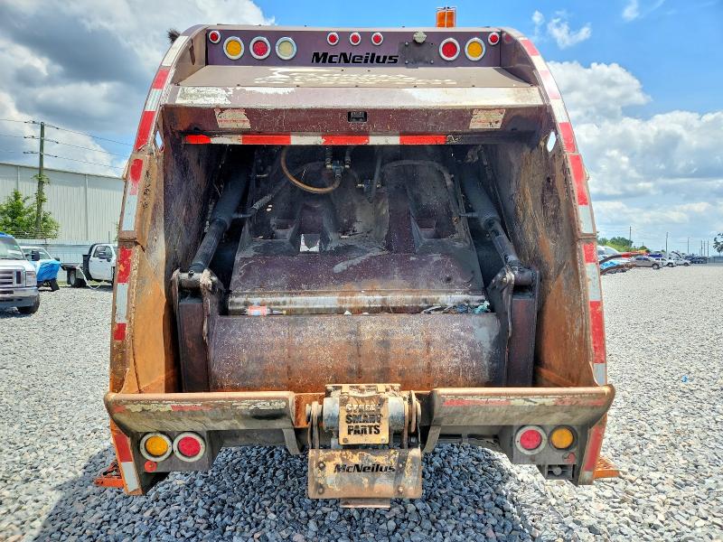 2012 Freightliner M2 VIN 1FVHCYBS8CHBJ2520 COPART salvage auction — MINOR DENT/SCRATCHES, FL - CERTIFICATE OF DESTRUCTION, sold $3,950 on 2026-09-17 (photo 6)