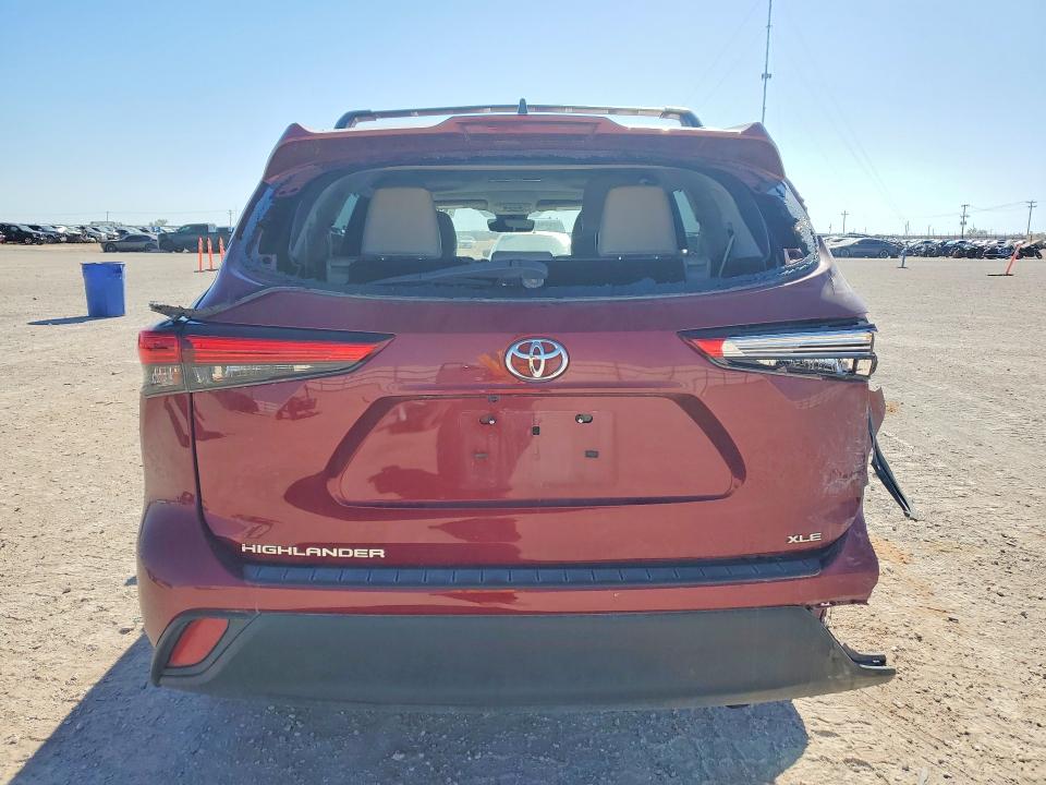 2022 Toyota Highlander VIN 5TDGZRAH3NS550634 COPART salvage auction — SIDE, TX - SALVAGE VEHICLE TITLE, sold $9,800 on 2026-07-15 (photo 6)
