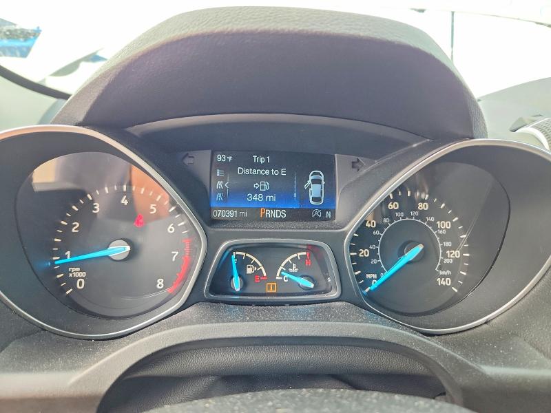 2018 Ford Escape VIN 1FMCU0HD2JUD20516 COPART salvage auction — HAIL, Tx - Certificate Of Title, sold $5,000 on 2026-07-09 (photo 9)