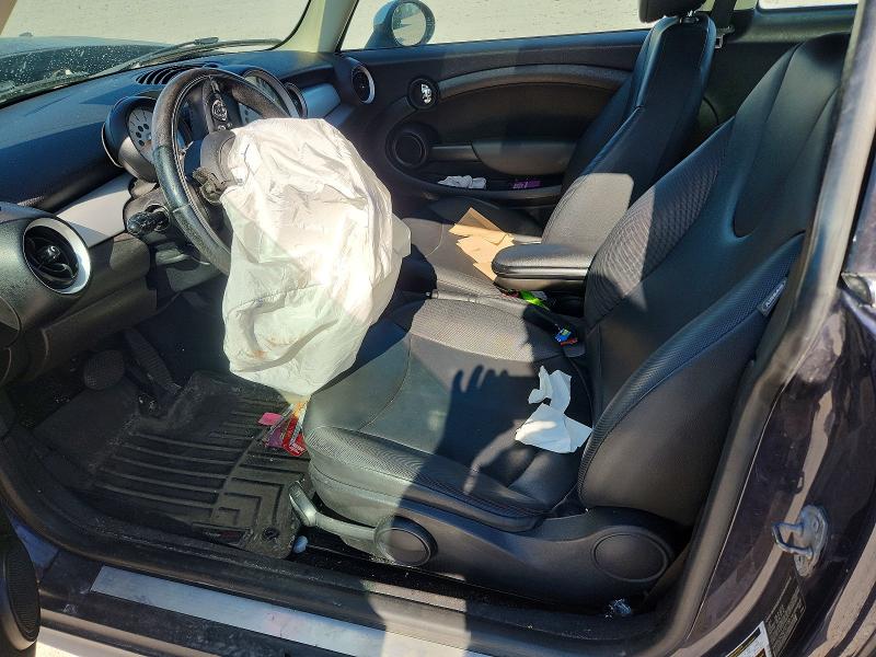 2013 Mini Cooper VIN WMWSU3C54DT677785 COPART salvage auction — FRONT END, Mi - Certificate Of Title, sold $300 on 2026-07-16 (photo 7)