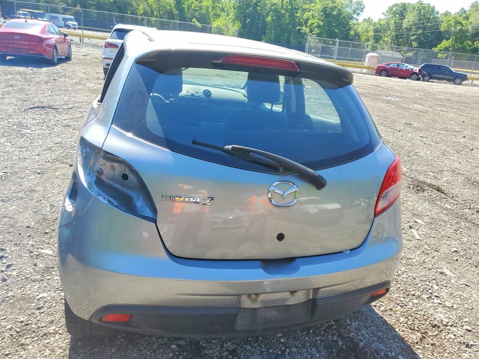 2014 Mazda 2 VIN JM1DE1LZ9E0174160 COPART salvage auction — SIDE, Md - Cert Of Salvage > 75% Damage, sold $625 on 2026-07-14 (photo 6)