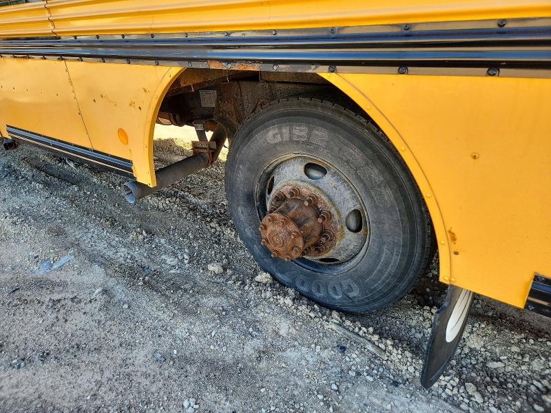 2012 Blub VIN 1BAKGCPA0CF287372 COPART salvage auction — NORMAL WEAR, WI - CERTIFICATE OF TITLE, sold $2,500 on 2026-09-18 (photo 9)