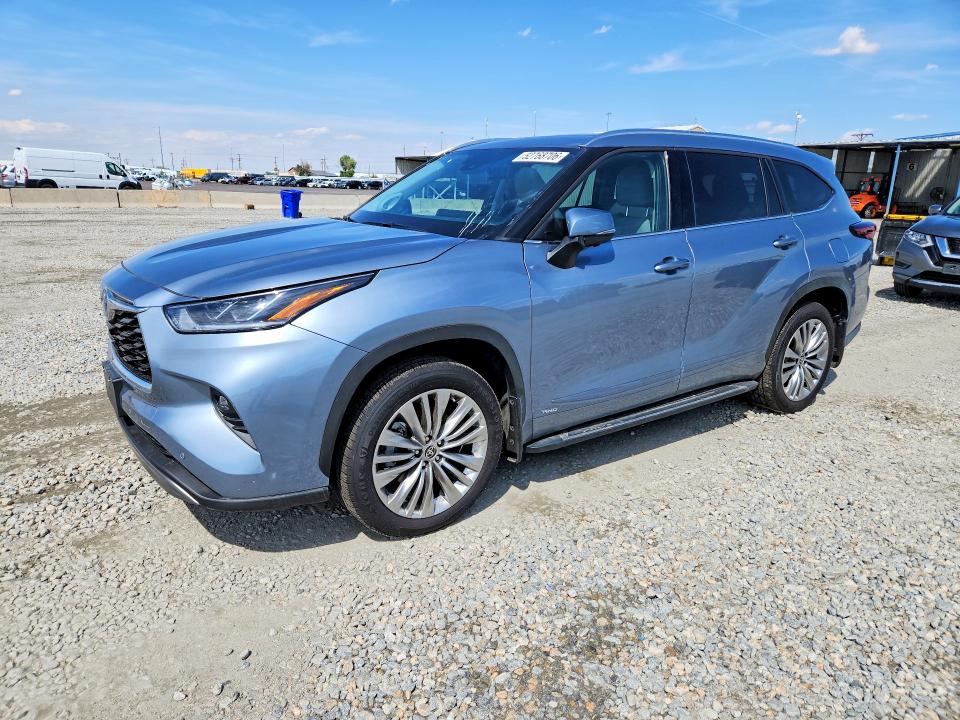 2024 Toyota Highlander VIN 5TDEBRCH2RS606979 COPART salvage auction — FRONT END, Co - Public - Salvage Title, sold $29,250 on 2026-07-09 (photo 1)