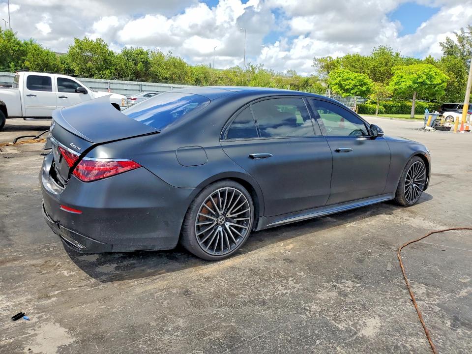 2024 Mercedes-benz VIN W1K6G7GB3RA261268 COPART salvage auction — SIDE, Fl - Cert Of Title Slvg Rebuildable, sold $35,000 on 2026-07-13 (photo 3)