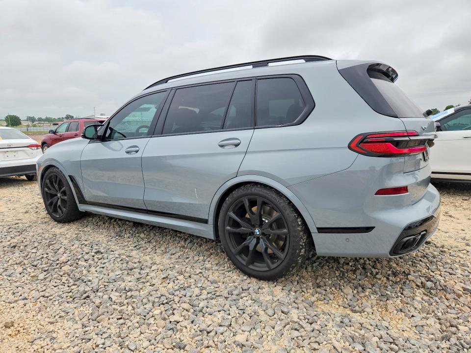 2026 BMW X7 VIN 5UX33EM03T9098418 COPART salvage auction — HAIL, MO - SALVAGE CERTIFICATE OF TITLE, sold $69,000 on 2026-07-27 (photo 2)