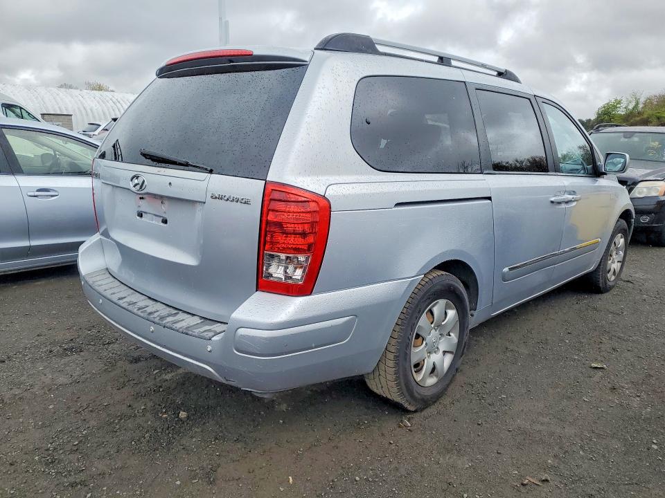 2008 Hyundai Entourage VIN KNDMC233086045507 COPART salvage auction — MINOR DENT/SCRATCHES, Vt - Certificate Of Title, sold $1,700 on 2026-07-24 (photo 3)