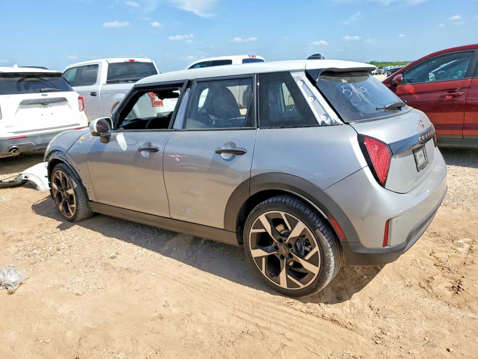 2026 Mini Cooper VIN WMW43GD01T2Y23201 COPART salvage auction — FRONT END, Tx - Salvage Vehicle Title, sold $12,700 on 2026-07-30 (photo 2)